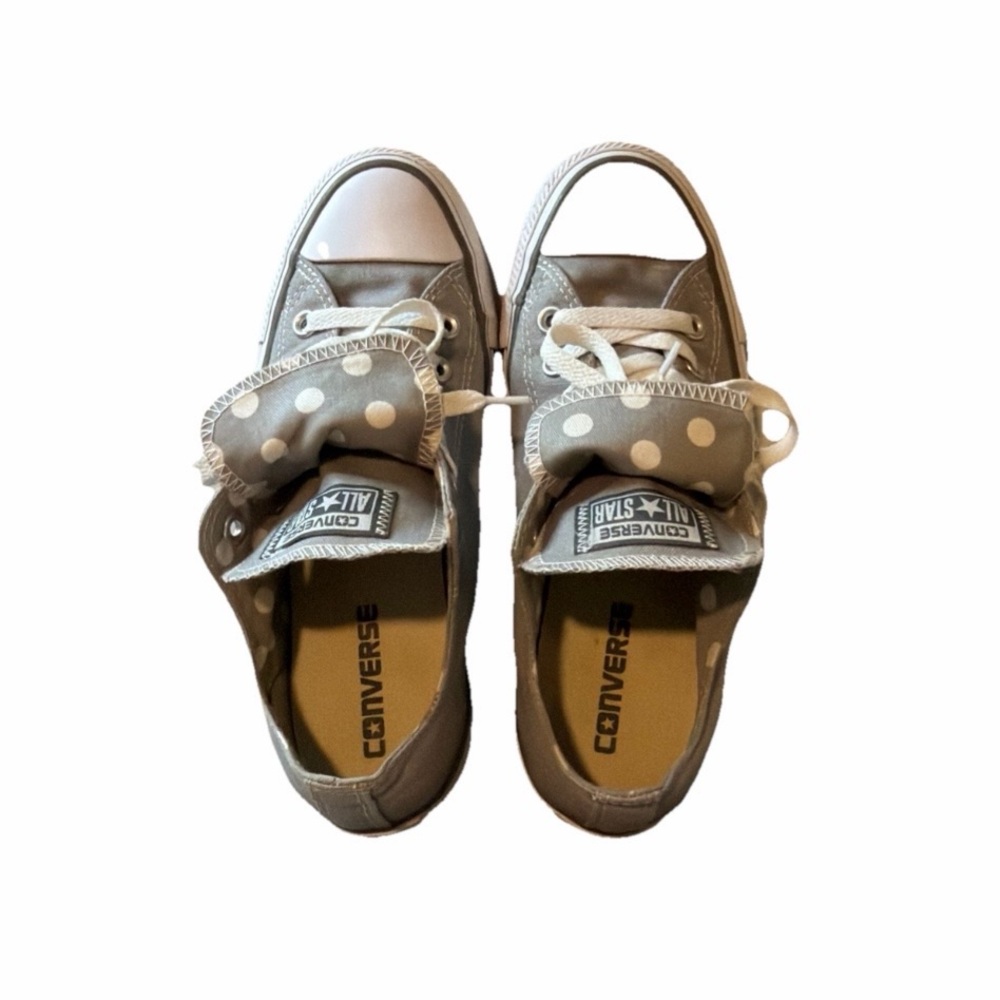 Converse Low-Top Sneakers in Light Gray and White Size 7 - Picture 6 of 9